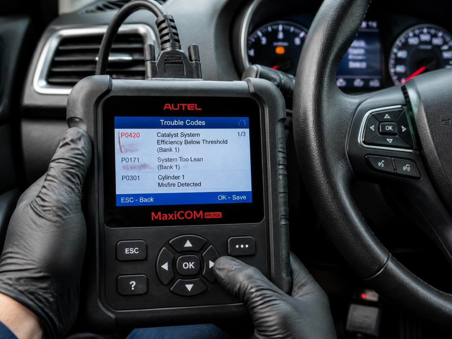 On-site vehicle diagnostics by a mobile mechanic
